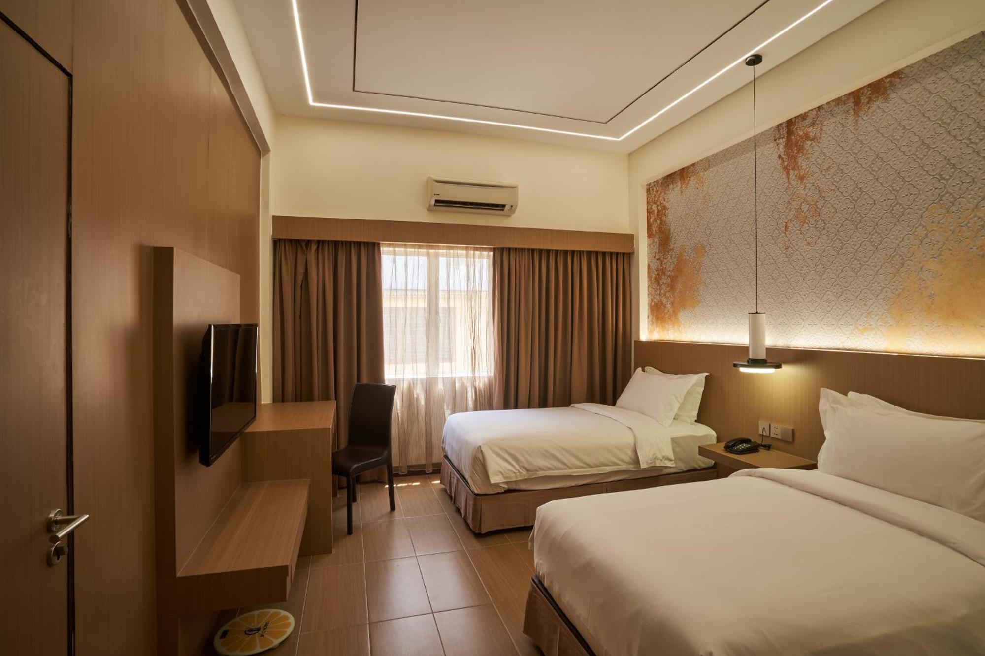 Btc Hotel Malacca エクステリア 写真